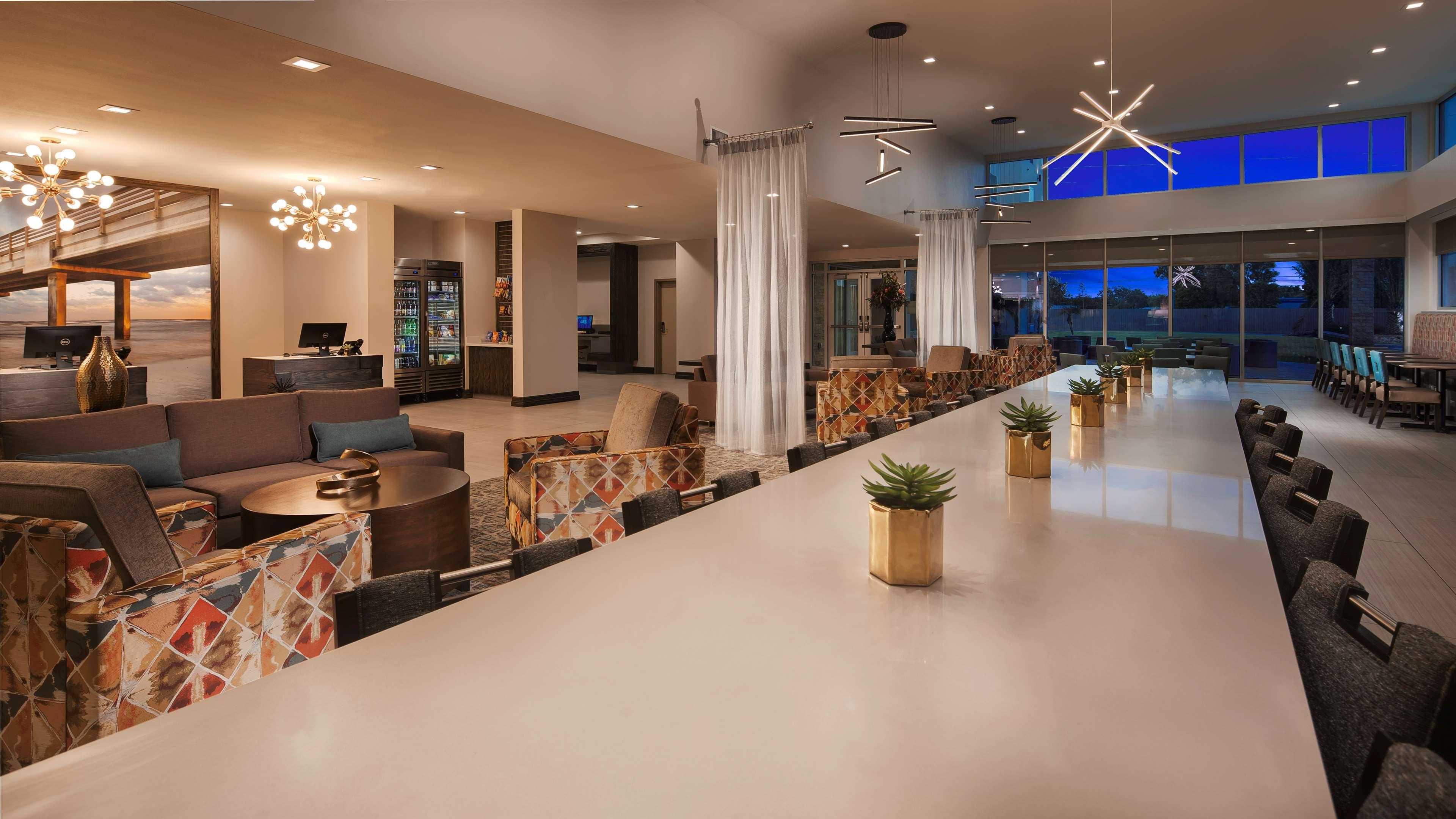 Best Western Plus Pleasanton Hotel Экстерьер фото