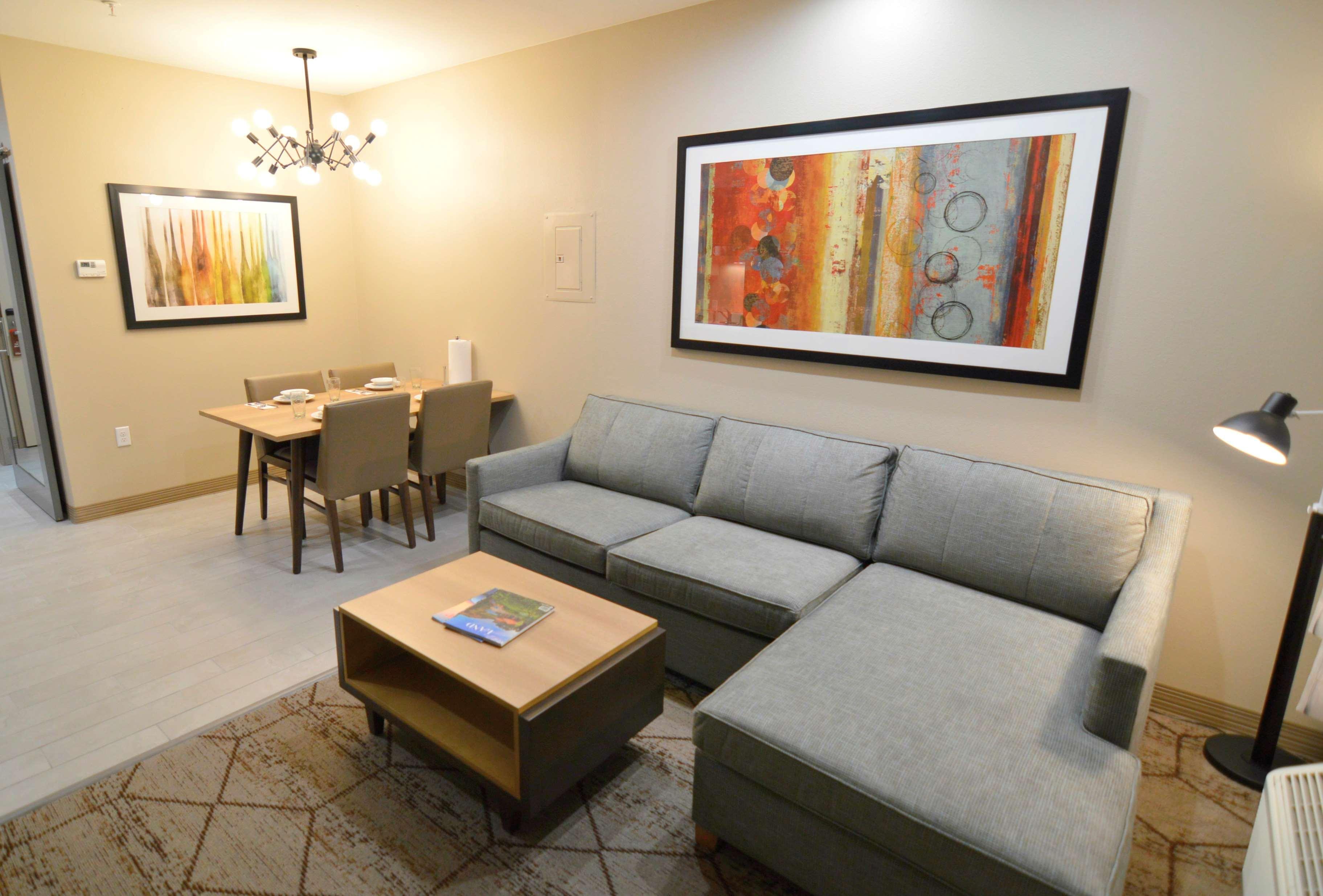 Best Western Plus Pleasanton Hotel Экстерьер фото
